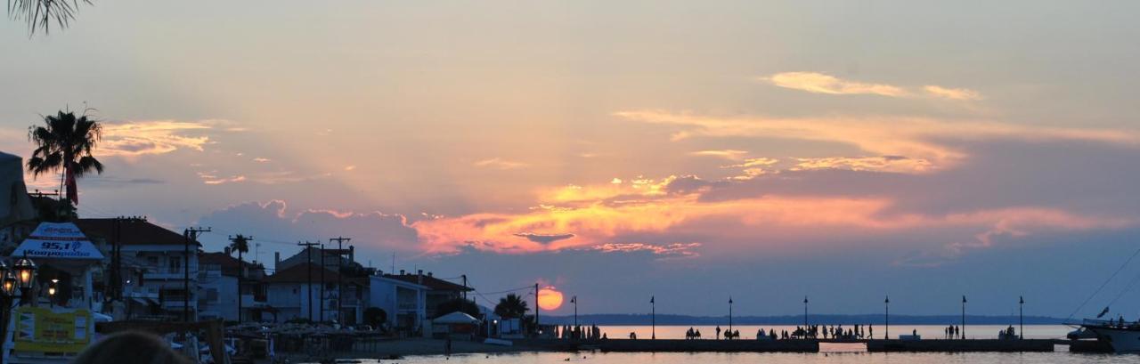 Eleni'S Sea View Adults Only Pefkochori Dış mekan fotoğraf